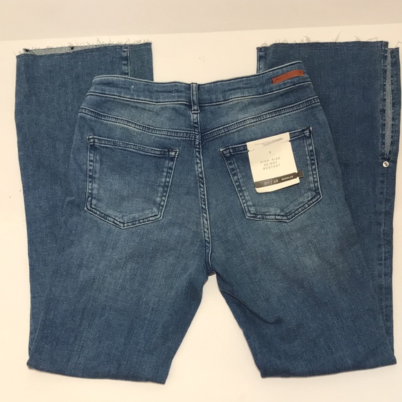 🍄 Pilcro and the Letterpress High-Rise Skinny Bootcut Medium Wash Denim. - Picture 15 of 16